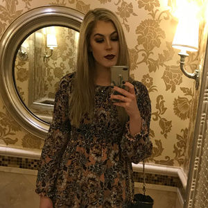 Meet your Posher, Candace